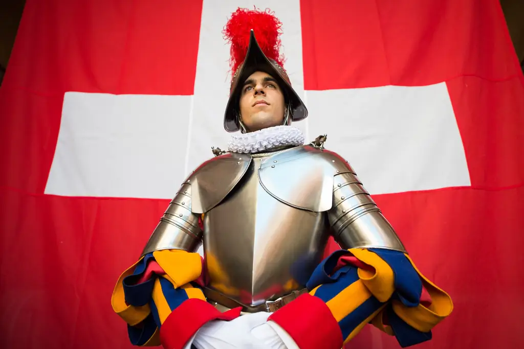 «Ватикан гордится вашим присутствием», - говорит Папа новым швейцарским гвардейцам