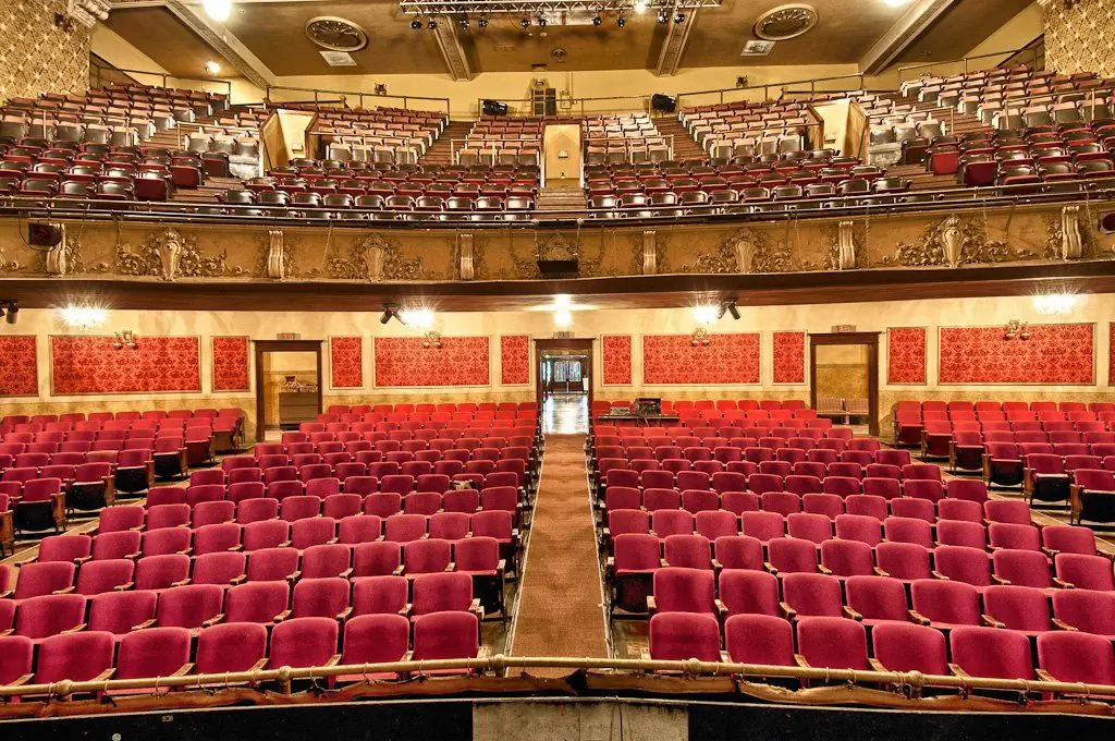 287424_158811654195051_7100364_o-2