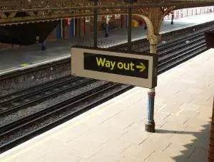 Как выйти из разговора