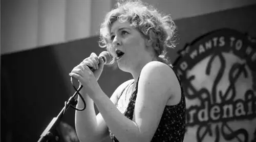 5 способов позаботиться о своем голосе