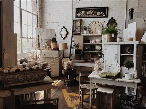 10 полезных сайтов, которые помогут продать старые вещи