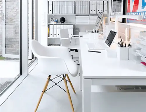 10 быстрых способов создать пространство в захламленном домашнем офисе