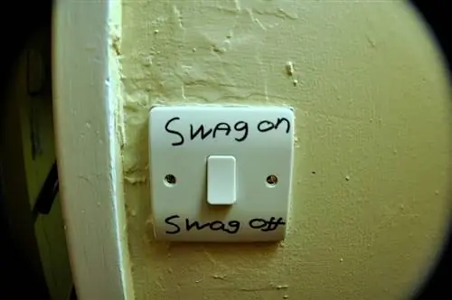 17 вещей, которые случаются с неуклюжими людьми, рассказанными GIF-файлами