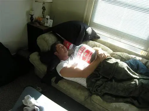 Что ты сделал?! Странные, но эффективные способы быстро вылечить похмелье