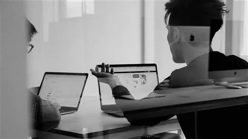 9 советов, как отключиться от работы и оставаться на связи