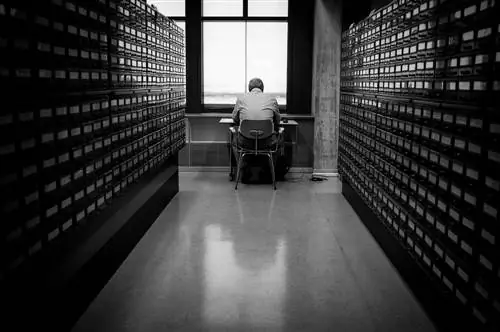 9 странных привычек, которые сформировались у известных писателей, чтобы писать лучше