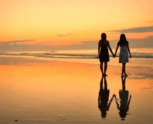 15 замечательных вещей, которые вы знаете, если у вас есть старшая сестра