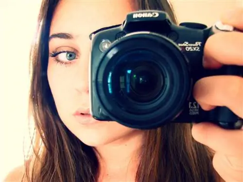 Почему селфи приносят больше вреда, чем пользы