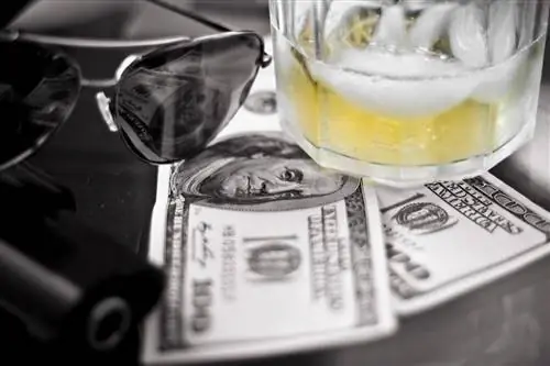 Деньги нас убивают?