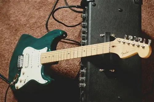 10 вещей, которые поймут только гитаристы