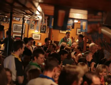 Несколько столетий спустя основателям Vita Coco пришла в голову идея создания кокосовой воды после встречи с двумя бразильянками в баре на Манхэттене.