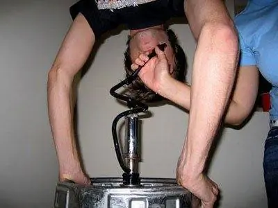 Он парень из братства