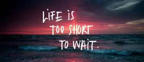 живи жизнью, реальными цитатами, больше не сожалей