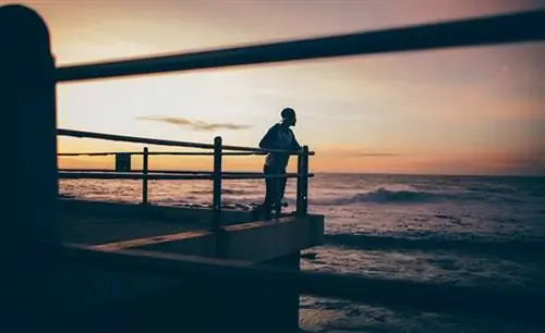 Разговор с самим собой не сводит вас с ума. На самом деле, это действительно может изменить вашу жизнь