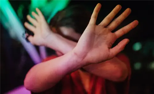 Как защитить себя от негатива других людей