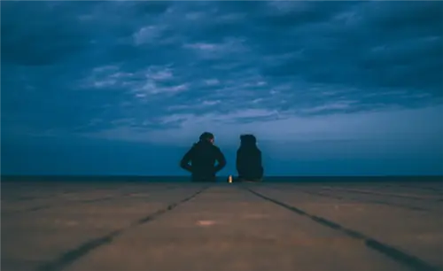 Искусство просвещенного слушания: как освоение другой стороны медали обмена историями может сделать вас лучше