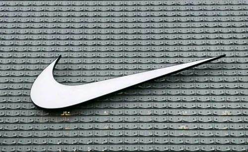 (Видео) Успех & Сила крупнейшего в мире спортивного бренда Nike