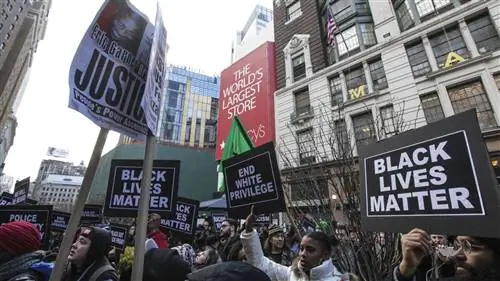 Что на самом деле означает фраза «Нет справедливости, нет мира»?