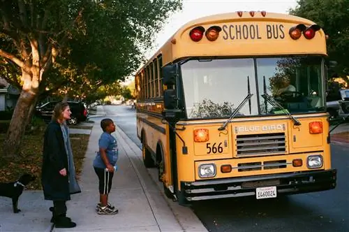 Почему некоторые школьные округа США переходят на 4-дневную учебную неделю