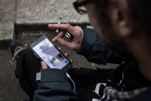 Инструменты таргетинга на рекламу в Facebook помогают арендодателям проводить дискриминацию, говорит HUD