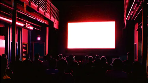 Почему воспоминания могут напоминать фильмы