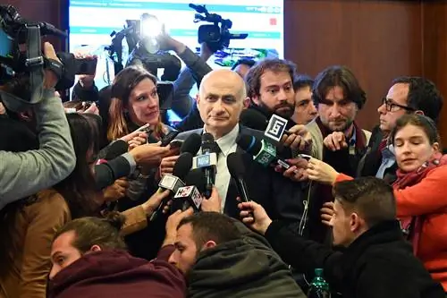 Почему представители органов здравоохранения больше обеспокоены коронавирусом, чем сезонным гриппом