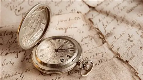 Две научно правдоподобные концепции путешествий во времени и их причудливые последствия