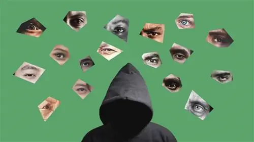 Почему нарциссы продвигают теории заговора