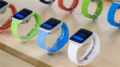 Больницы раздают Apple Watch для помощи в лечении рака