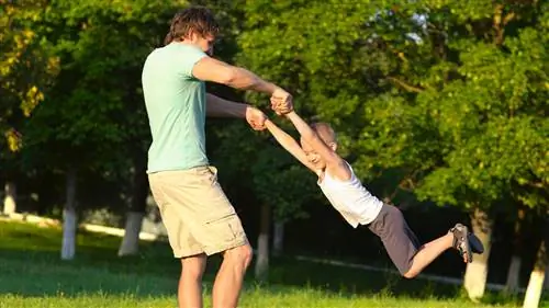 Отцы-подростки рискуют передать генетические мутации своим детям