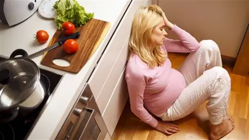 Симптомы материнской депрессии начинаются до родов