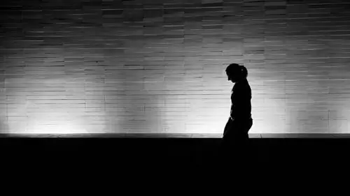 Закон обратных усилий: чем больше вы стараетесь, тем сильнее вы падаете