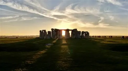 Если Стоунхендж был гигантскими космическими часами, как они работали?