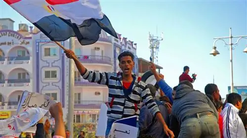 Спросите Итана №100: почему темная материя не образует черные дыры?