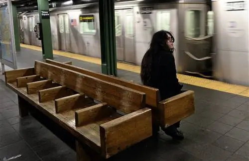 Чувствую себя одиноко? Вы можете быть эгоцентричным, говорит новое исследование