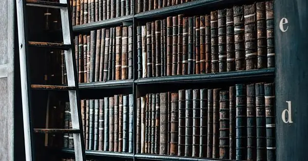 Как должны реагировать христианские высшие учебные заведения