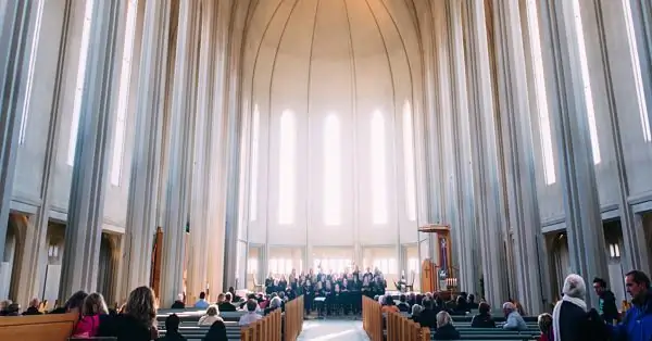 Почему модель мегацеркви не работает