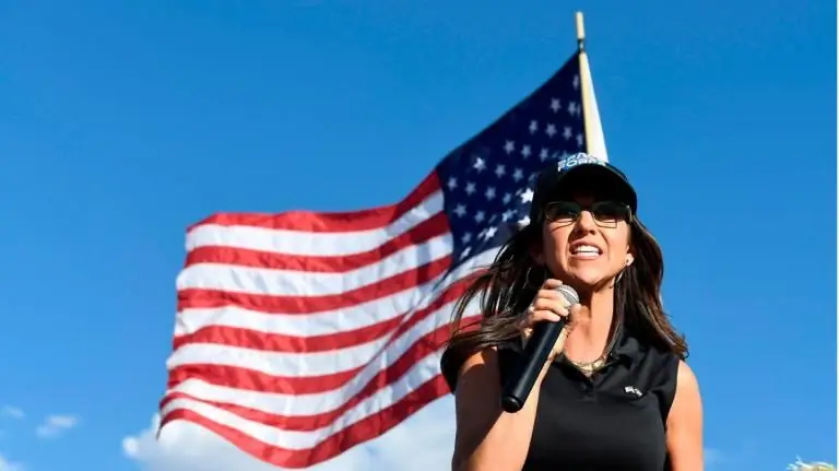 Боберт говорит, что она "устала от этого разделения церкви и государственного хлама"