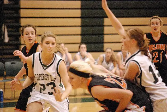 Женоненавистничество 1, Спортсменки 0. Где феминистки?