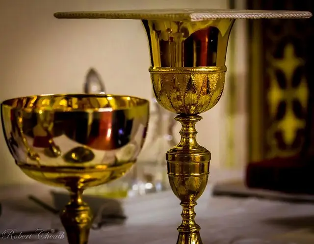 Сохранит ли половинчатая мера Папы Франциска латинскую мессу?