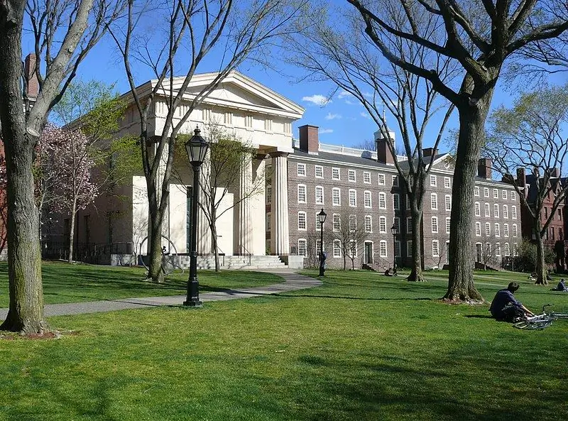 Файл:Brown Campus Manning Hall