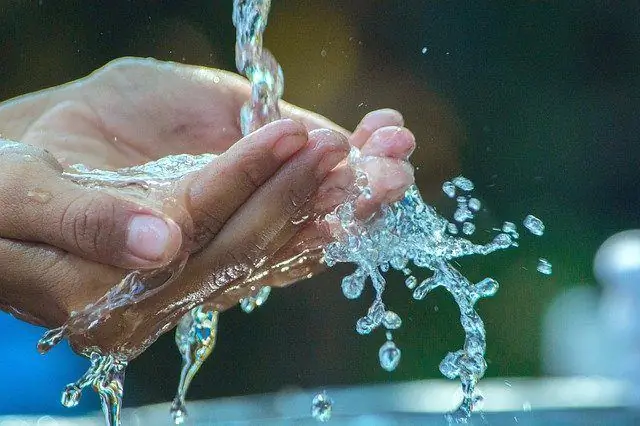 Тот, кто даст чашку воды
