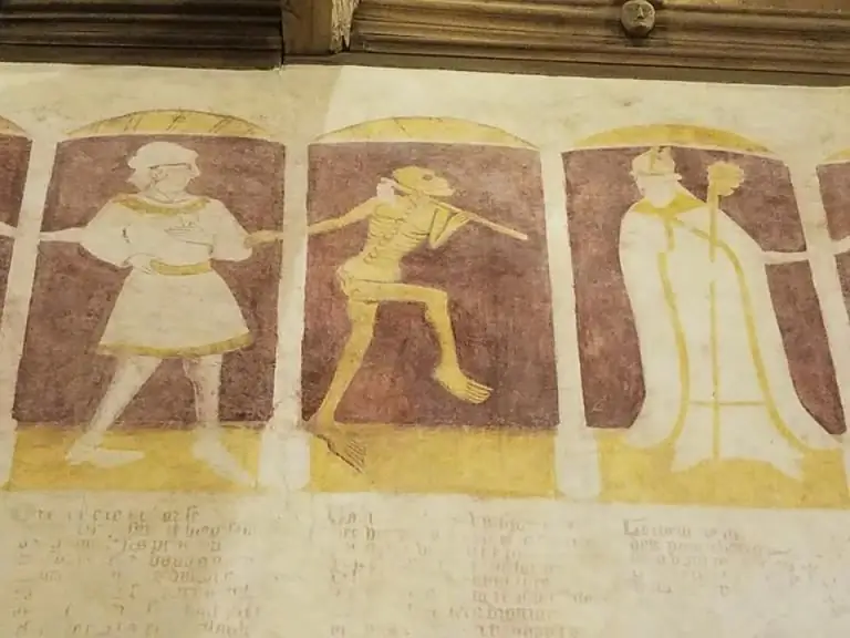 Танцы со смертью – последний танец смерти во французской церкви