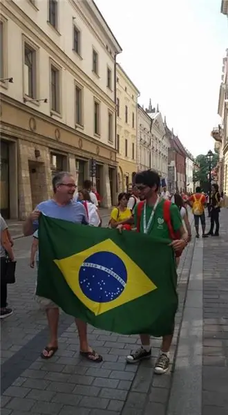 Является ли Бразилия все еще католической? Эндрю Чеснут обсуждает бразильский религиозный ландшафт в программе Interfaith Voices NPR