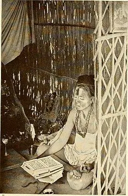 ВАЙШНАВИТСКАЯ МОНЯНИЦА ЧИТАЕТ РАМАЯНУ ИСТОРИЯ РАМА 1913