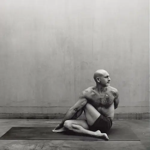 В этот Международный день йоги давайте обязуемся упомянуть индуистские корни йоги - Самудра