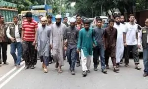 Бангладешские женщины, СМИ и «помощники Аллаха»