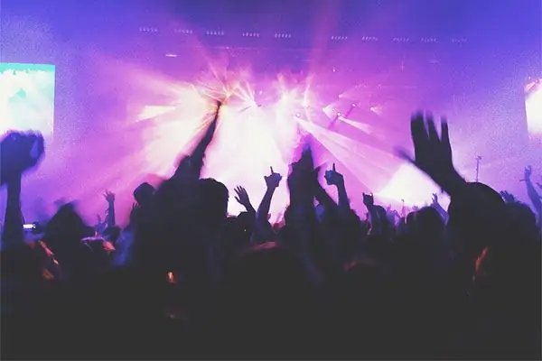 Признания тусовщицы