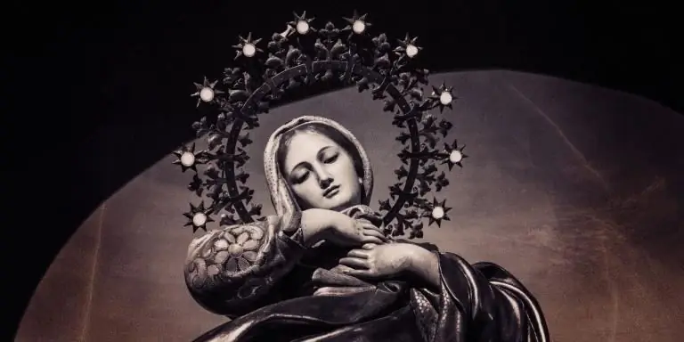 Шесть причин, по которым мое католическое воспитание подготовило меня к тому, чтобы стать ведьмой