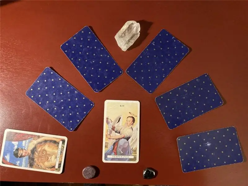 Таро чтение карт заклинание знаки новолуние колдовство сила